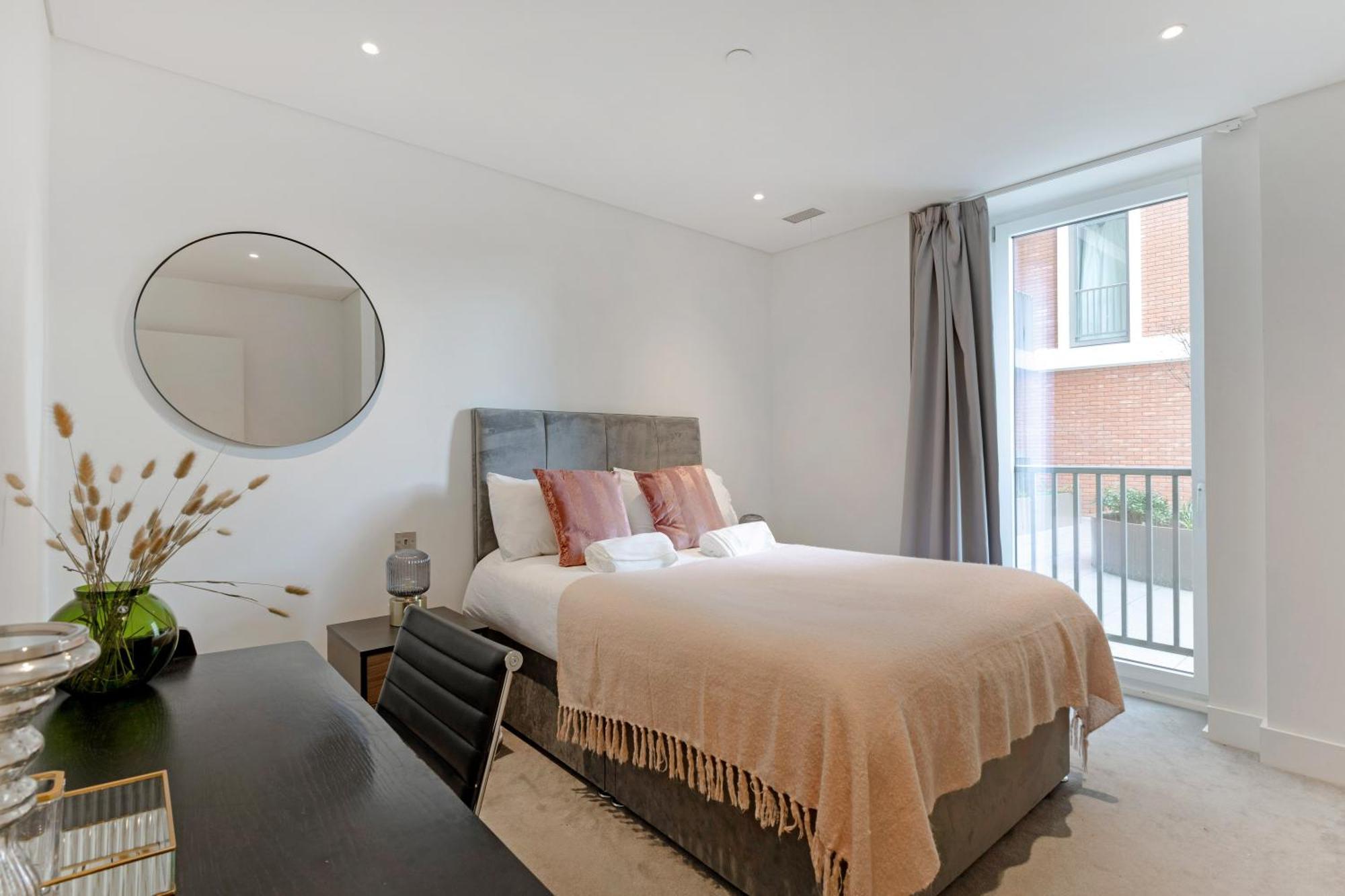 Battersea River Lux Stunning 2 Bedroom Apartment *